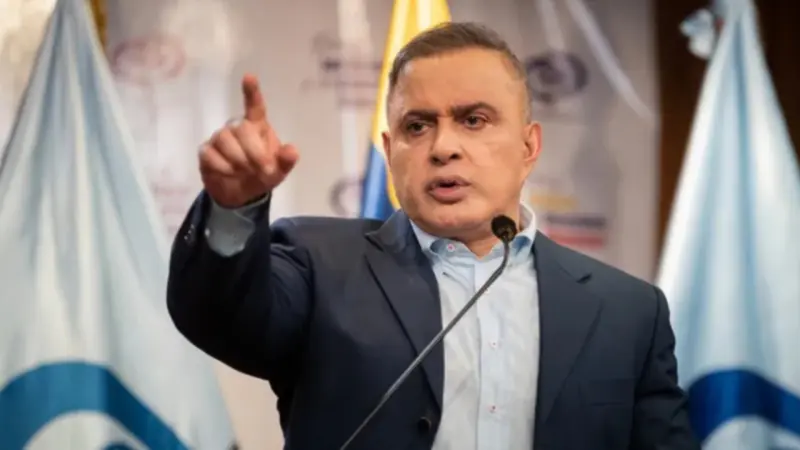 Fiscal venezolano califica de "infame" la recompensa de 50 millones por Maduro