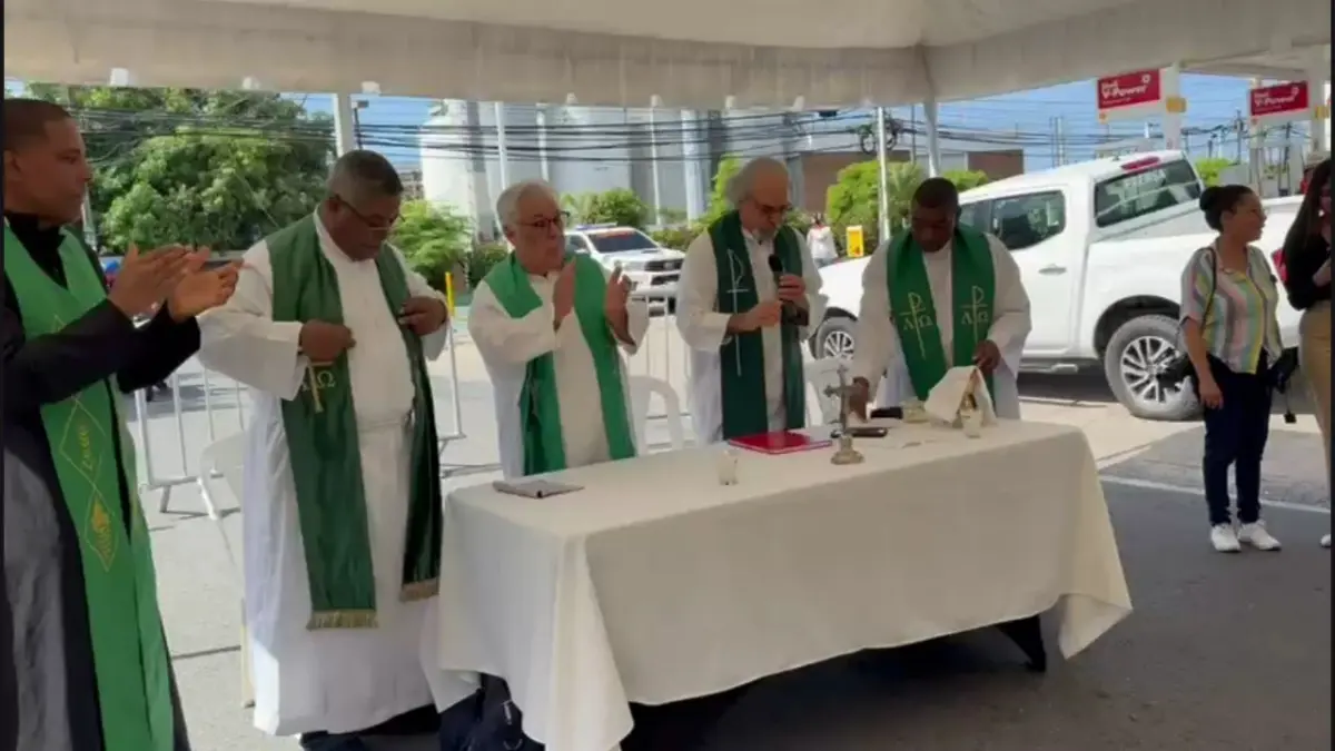 Padre Rogelio exige justicia verdadera tras tragedia del Jet Set: El país no merecía esta desgracia