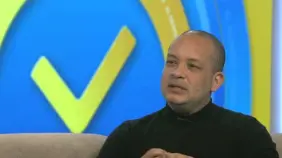Pepe Sierra: Del bisturí al escenario, la historia del médico que eligió conmover almas