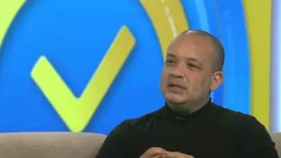 Pepe Sierra: Del bistur&iacute; al escenario, la historia del m&eacute;dico que eligi&oacute; conmover almas