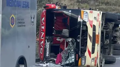 Al menos cinco muertos y 22 heridos deja accidente de tránsito en el centro de Ecuador