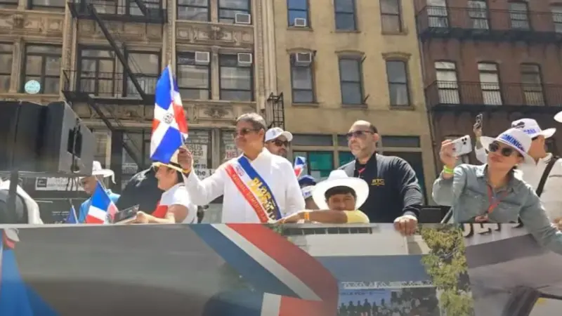 Director del COE y la DAEH  apadrina Desfile Dominicano en Nueva York