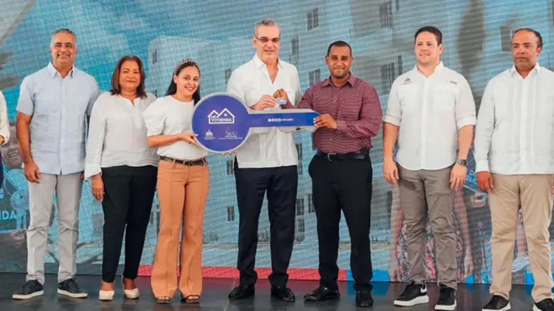 Gobierno entrega 46 viviendas en el DN con una inversión de RD$ 117.6 Millones