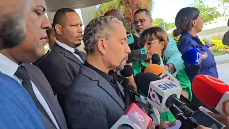 Efemérides Patrias formaliza acusación judicial contra los que ultrajaron el Himno Nacional