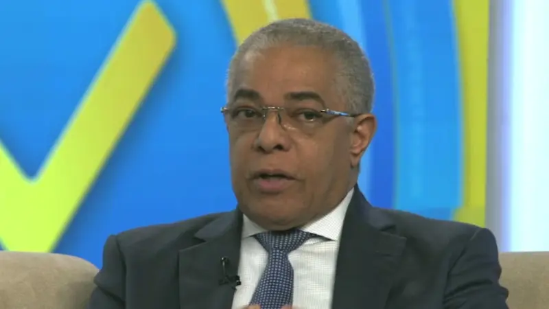 "Gobierno no tiene capacidad para reasignar recursos", dice el economista Luis Reyes