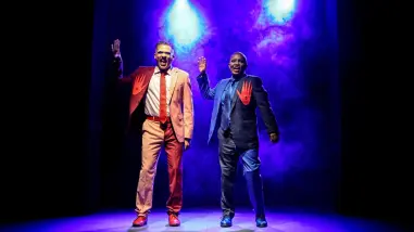 Otro Teatro cierra con éxito la primera temporada de "Guerra de los Mundos II: Los Monstruos Románticos Atacan"