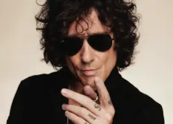 Enrique Bunbury recibe premio especial de la Academia Latina de la Grabación en 2025