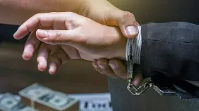Acusan a 13 personas por fraude a envejecientes en operación transnacional