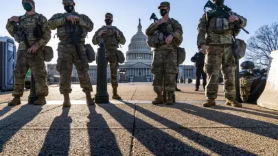 Un juez federal dicta que el despliegue de las tropas en Los Ángeles violó la ley federal