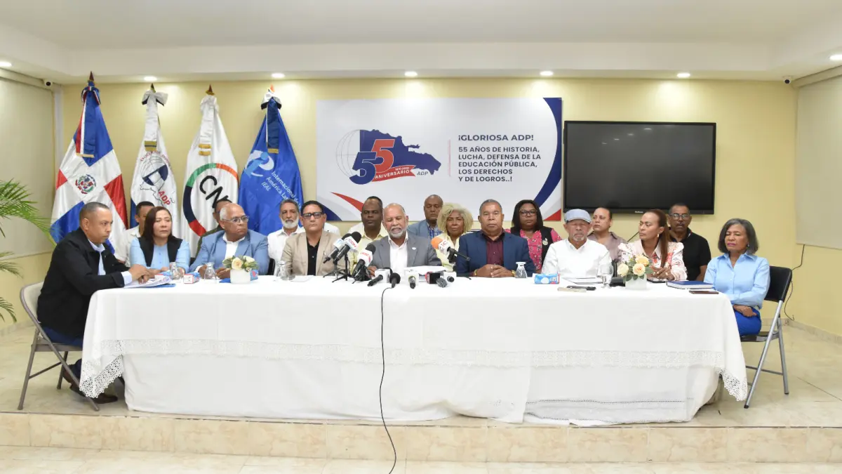 Pleno nacional de dirigentes ADP llama al magisterio nacional a integrarse al inicio del año escolar 2025-2026