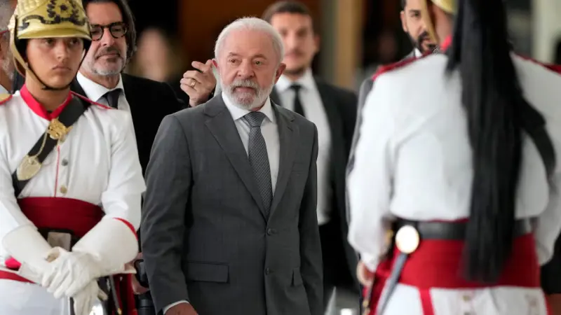 La Bolsa de São Paulo cae un 0,89 % por plan de Lula para enfrentar los aranceles de Trump