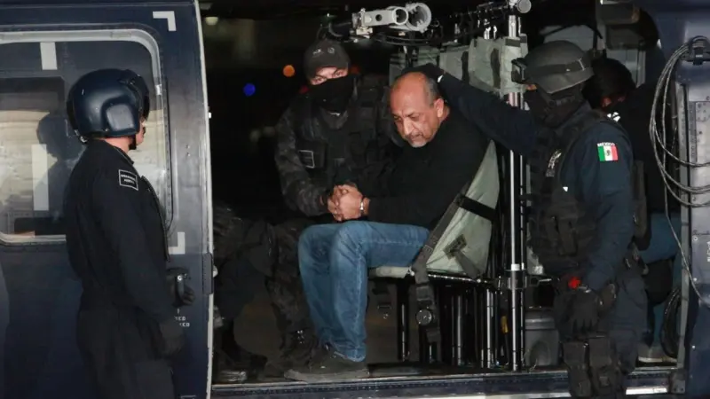 México entrega a EE.UU. a los capos El Cuini, La Tuta y al yerno de El Mayo Zambada