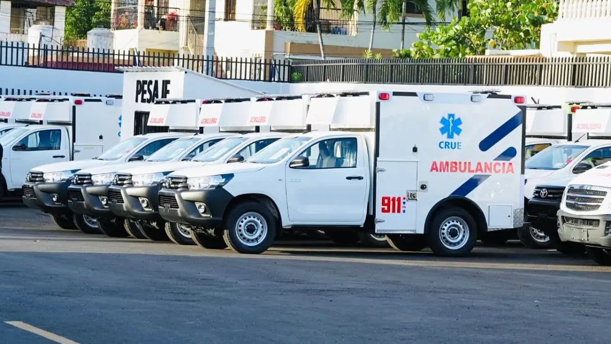 Ambulancias presentadas por el Ministerio de Defensa.