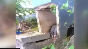 Ciudadanos denuncian pared derrumbada en La Playita en el malecón