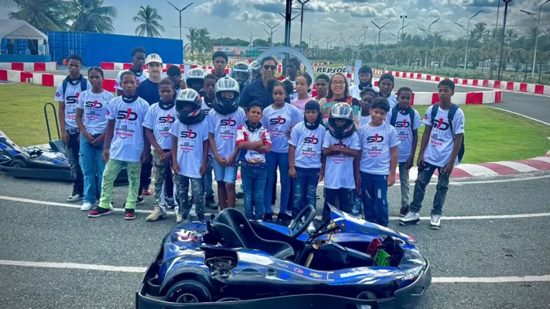 SD Karting lleva alegría y velocidad a más de 20 niños con el programa "Acelerando Sonrisas"