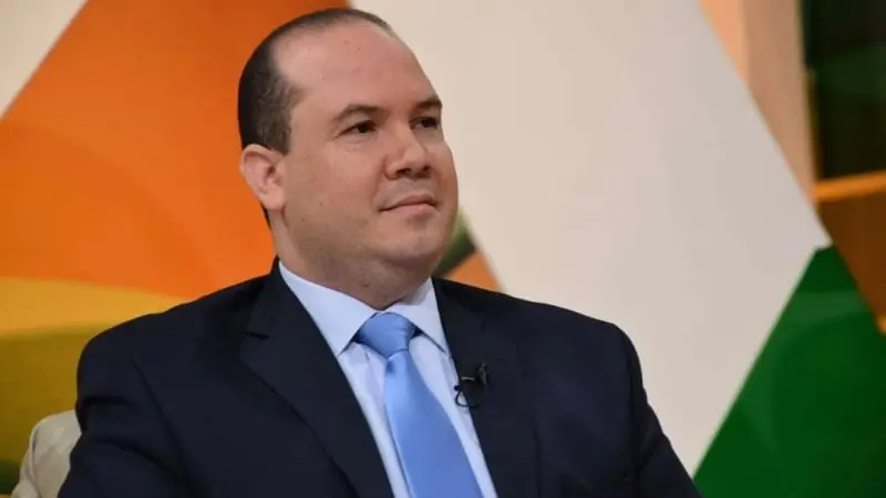 El politólogo Juan González alerta sobre la situación actual del comercio entre RD y China