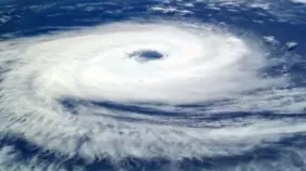 Tormenta Erin se intensificará a huracán el viernes alejándose más de Puerto Rico