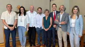 Senadores de Estados Unidos se reúnen con cinco aspirantes presidenciales colombianos