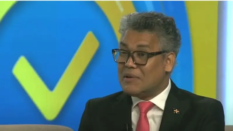 Carlos Peña acusa a Homero Figueroa de ocultar información sobre gastos en eventos presidenciales