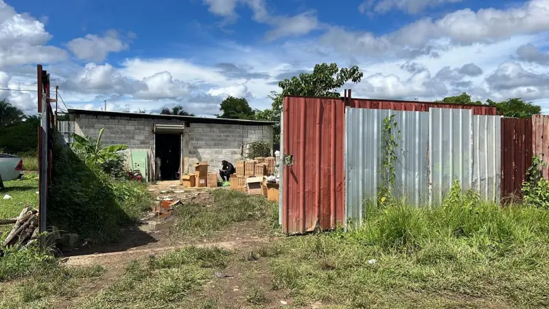Así era el laboratorio clandestino de medicamentos falsos desmantelado en Santo Domingo Oeste