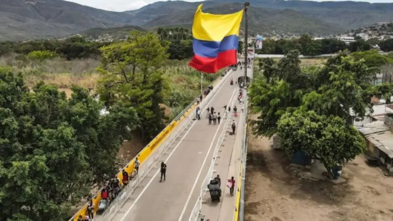 Colombia denuncia retención de cinco personas por autoridades venezolanas en la frontera