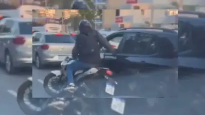 Captado en cámara: conductor en Brasil le quita la vida a un ladrón cuando intentaba robarle