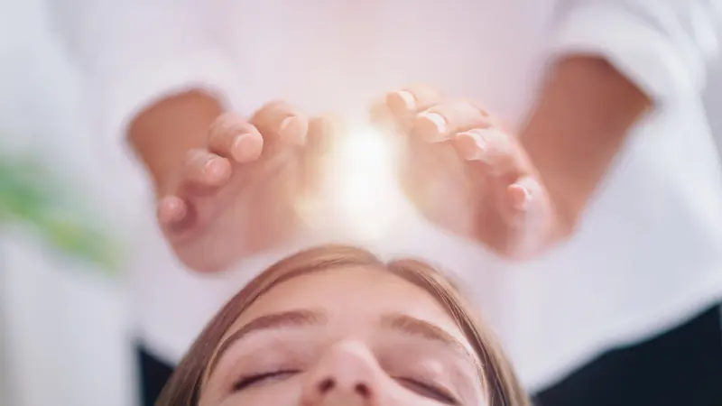 ¿Qué es el Reiki? Datos curiosos que quizás no conocías