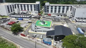 Gobierno inaugura helipuerto en complejo sanitario para emergencias médicas