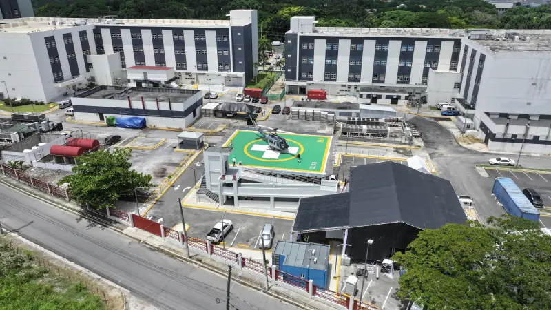 Gobierno inaugura helipuerto en complejo sanitario para emergencias médicas
