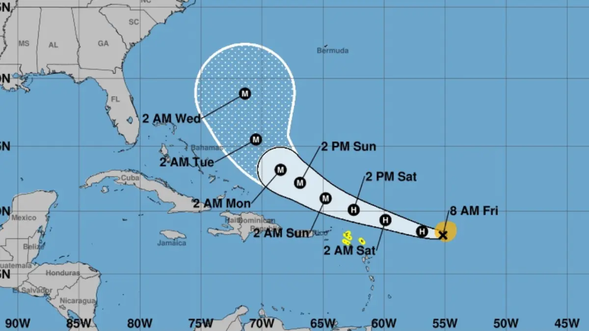Trayectoria de la tormenta Erin con potencial de convertirse en huracán este viernes. 