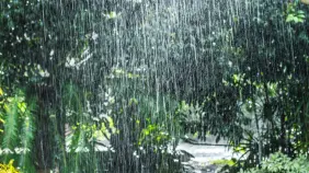 Vaguada y onda tropical provocarán lluvias; Erin se mueve hacia el oeste/noroeste