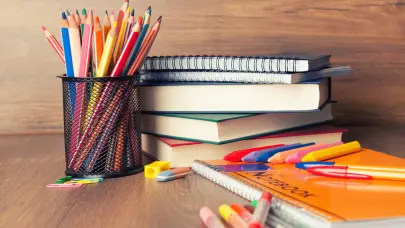 Padres se adelantan a la temporada escolar ante alzas en precios de &uacute;tiles