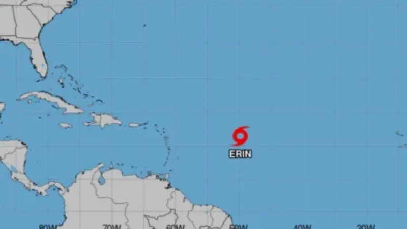 Erin se intensifica a huracán categoría 5 y se declara catastrófico en el Atlántico