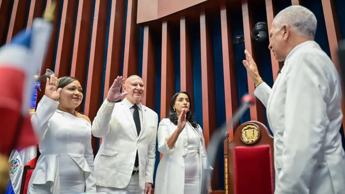 Senado de la República juramenta Bufete Directivo.