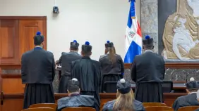 Envían a juicio a dos acusados por estafa millonaria que afectó a más de 100 personas