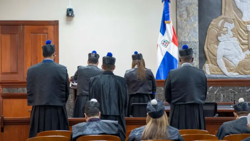 Envían a juicio a dos acusados por estafa millonaria que afectó a más de 100 personas