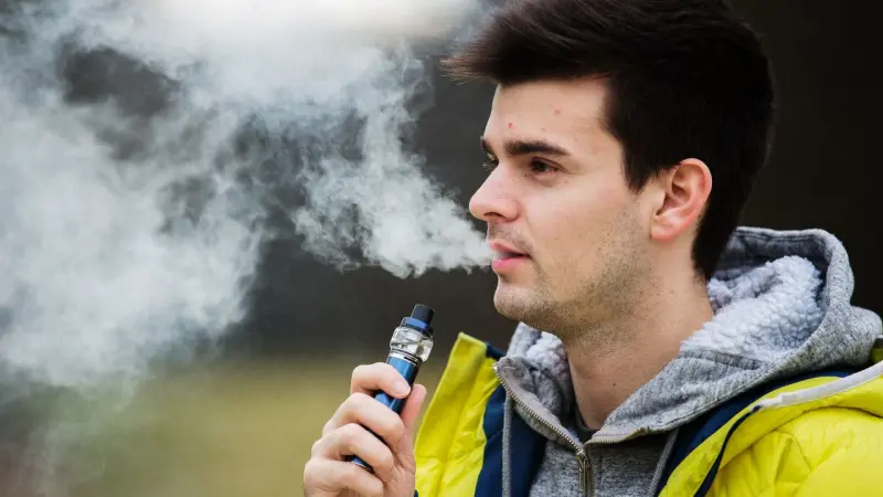 Singapur tratará el vapeo como una droga e incluirá penas de prisión