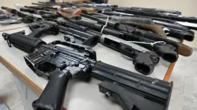 Ministerio Público y Poder Judicial entregan armas decomisadas al Ministerio de Interior y Policía