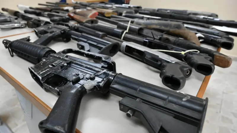 Ministerio Público y Poder Judicial entregan armas decomisadas al Ministerio de Interior y Policía