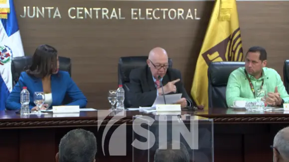 JCE abre con propuesta de licitación de cédula