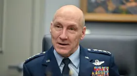 El jefe de la Fuerza Aérea de EEUU abandona por sorpresa su cargo a mitad de mandato