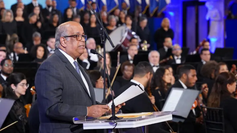 Anterior presidente y miembro de la Academia Dominicana de la Historia respalda regrabación del himno nacional