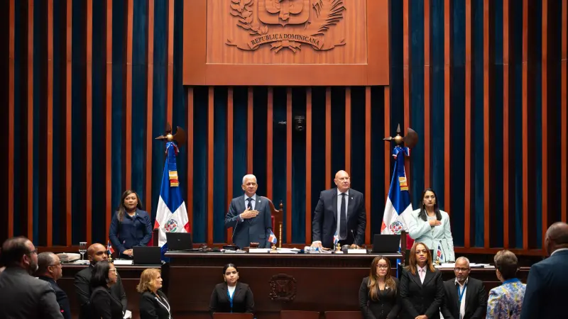 Senado envía proyecto de ley orgánica que modifica Código de Trabajo a Comisión Especial