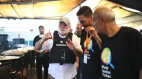 Chef José Andrés afirma desde Gaza que su equipo puede preparar 1 millón de comidas al día