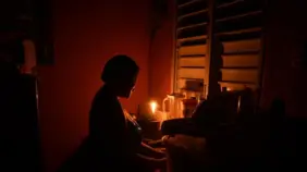 Delincuentes aprovechan apagones para asaltar en la capital