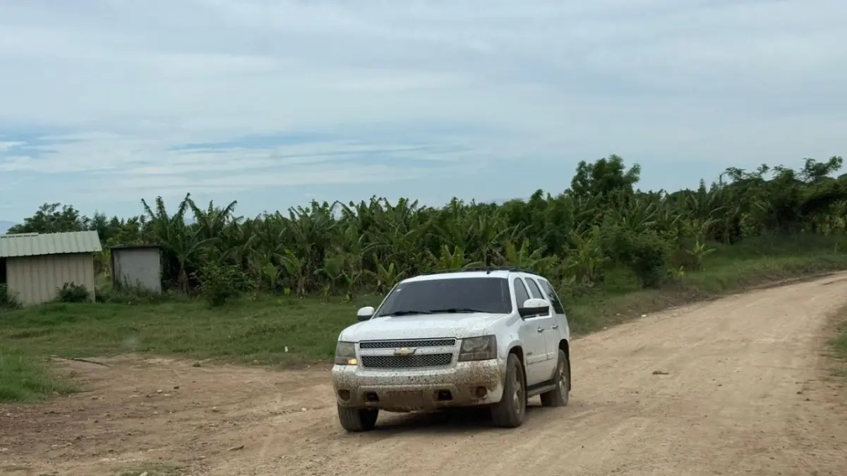 Ejército intercepta jeepeta vinculada a presunto contrabandista con 11 haitianos indocumentados en Montecristi