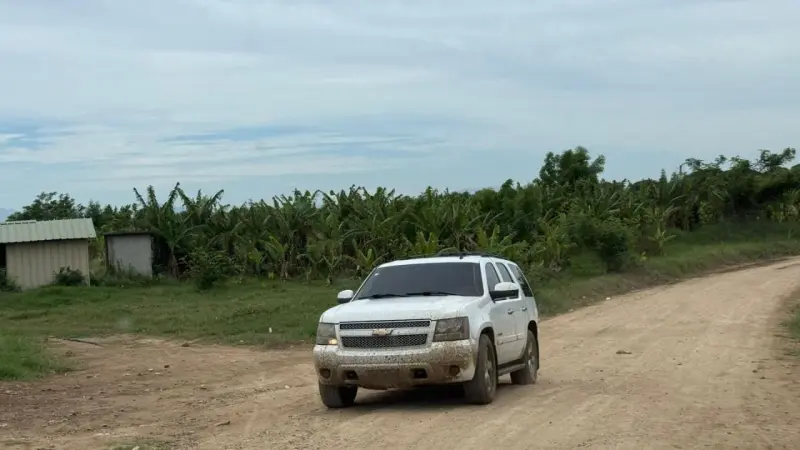 Ejército intercepta jeepeta vinculada a presunto contrabandista con 11 haitianos indocumentados en Montecristi