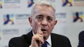 Expresidente Uribe afirma que se dedicará a la libertad de Colombia
