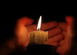 Ladrones aprovechan la falta de luz para cometer robos, según residentes de Villa Mella