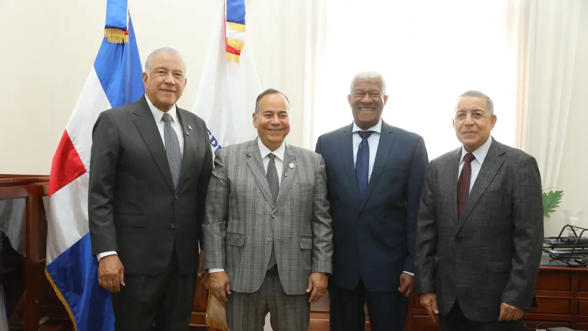 Ministro Andrés Bautista juramenta a Alberto Caminero como director de Prensa del Presidente
